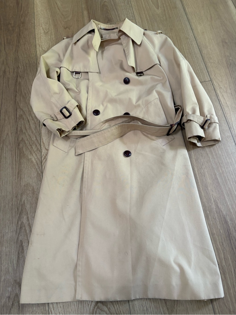 VTG Etienne Aigner Tan Double Breasted Trench Coat Size 6P WITH LINER and Belt